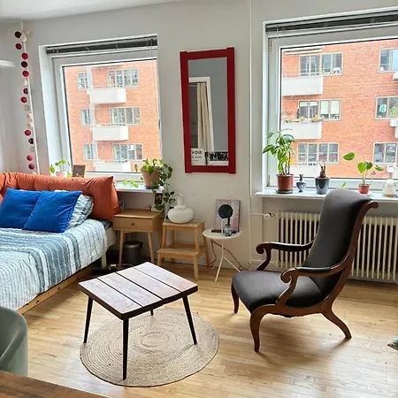 Cph Getaway - With Balcony I Lakes & Metro * Copenhaga