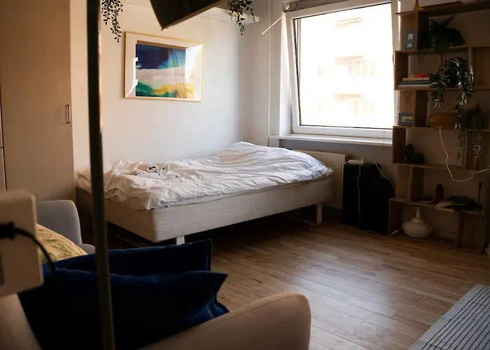 Cph Getaway - With Balcony I Lakes & Metro Copenhague